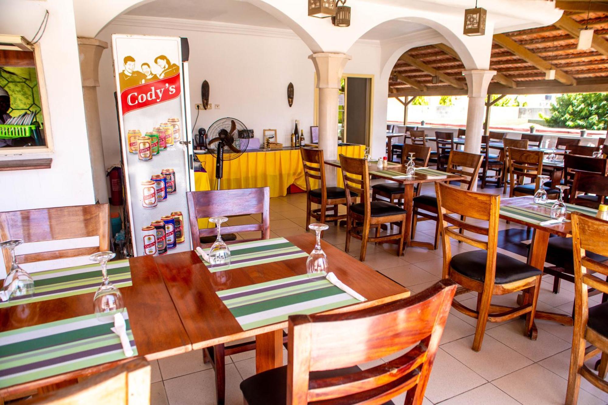 Hotel Les Orchidees Cotonou Exterior foto