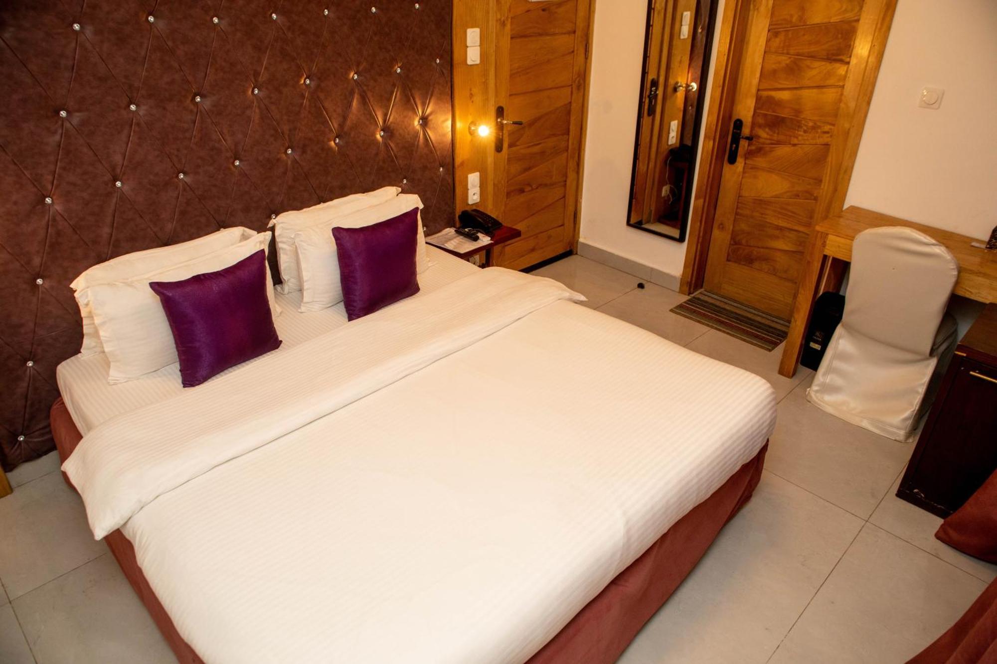 Hotel Les Orchidees Cotonou Cameră foto