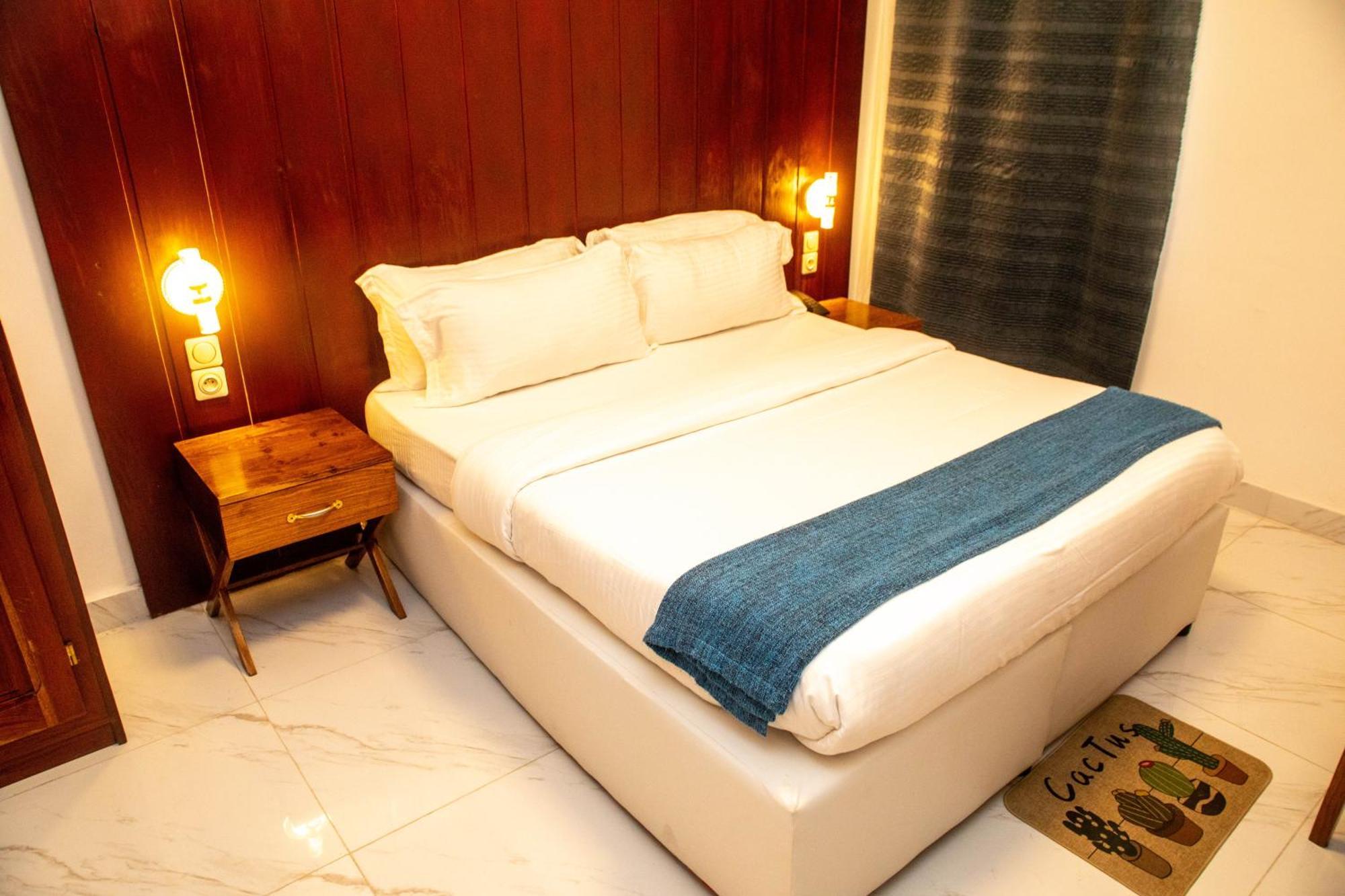 Hotel Les Orchidees Cotonou Exterior foto