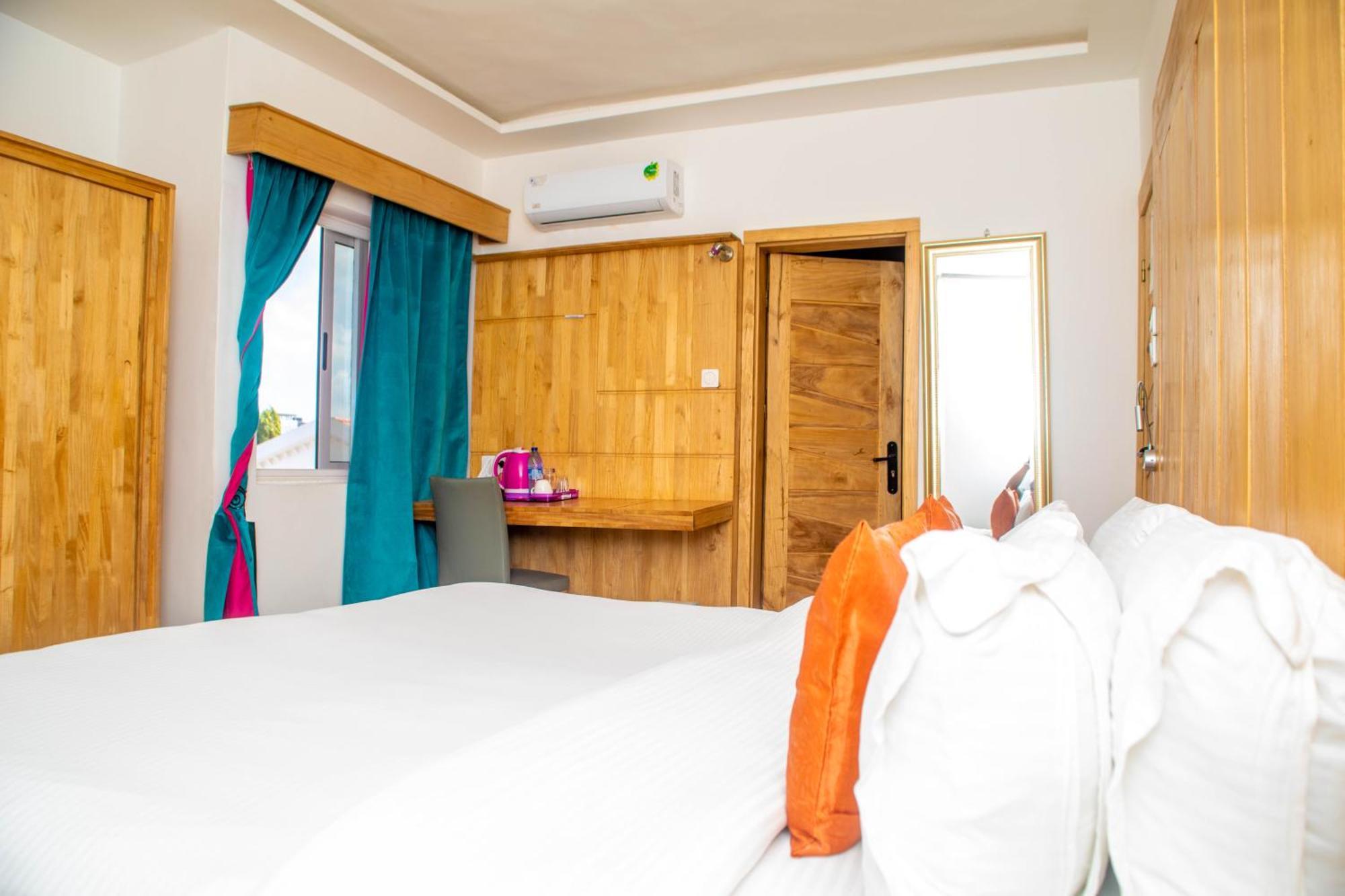 Hotel Les Orchidees Cotonou Cameră foto